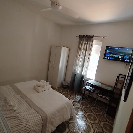 Malaga Center Rooms Exterior photo