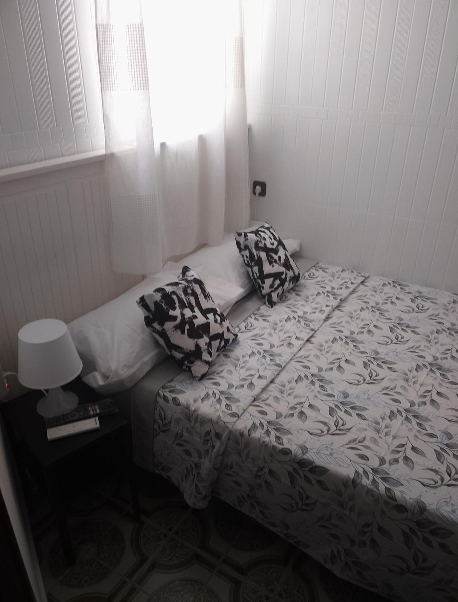 Malaga Center Rooms Room photo